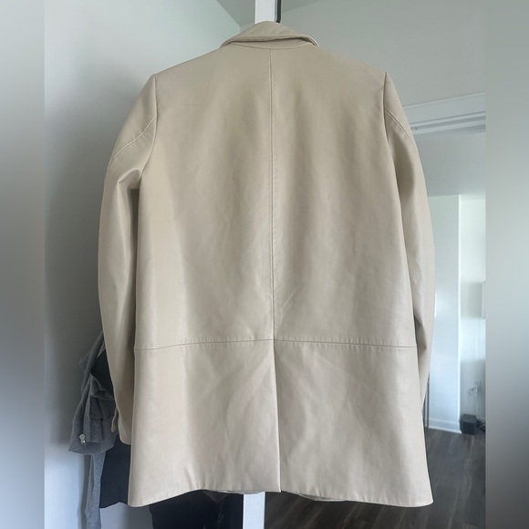 Zara Faux Leather Cream Blazer size small - Picture 2 of 5